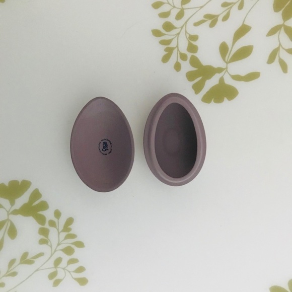 Wedgwood Jasperware Egg in NEW Condition RARE 1980s - Picture 15 of 16